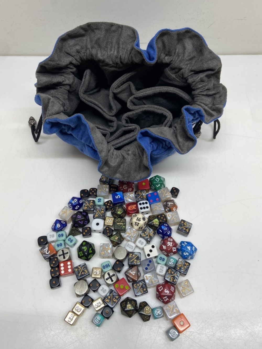 CardKingPro Dice Bag (with dice!)